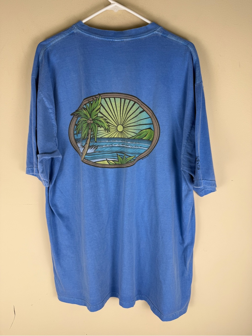Crazy Shirts Men's Blue Hawaii Dyed Graphic Short Sleeve T-Shirt Size XL Beach